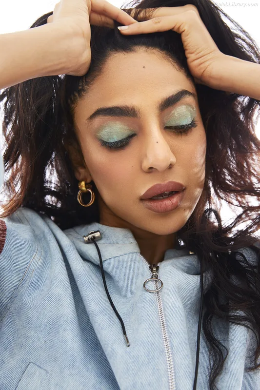 Sobhita Dhulipala photo 24 of 104