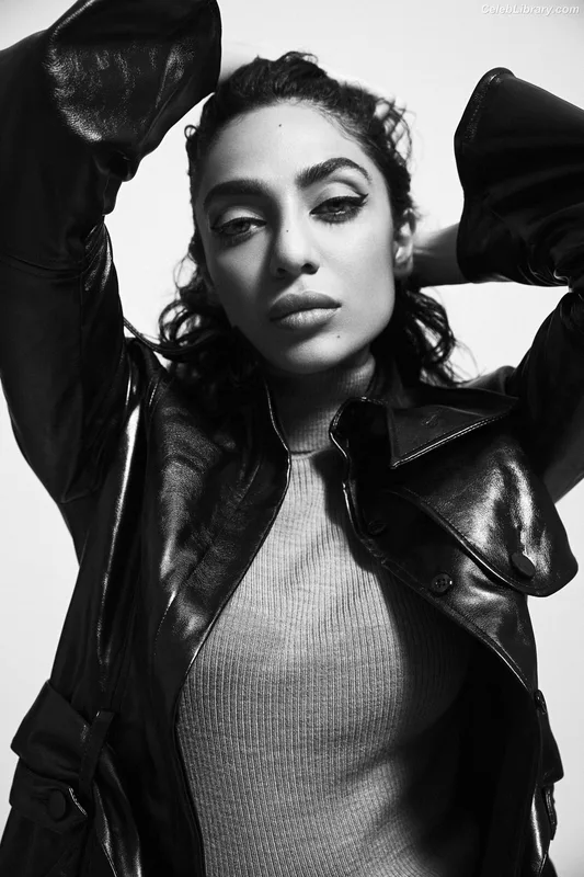 Sobhita Dhulipala photo 9 of 104