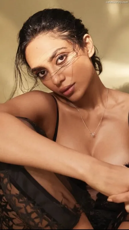 Sobhita Dhulipala photo 19 of 104