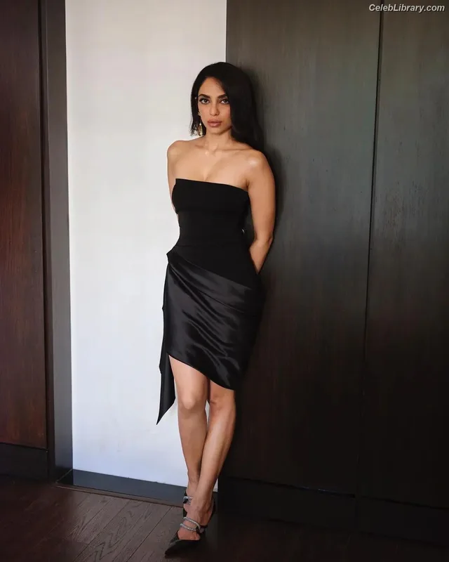 Sobhita Dhulipala photo 24 of 104