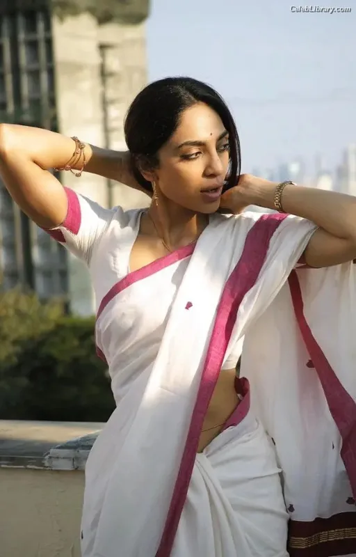 Sobhita Dhulipala photo 7 of 104