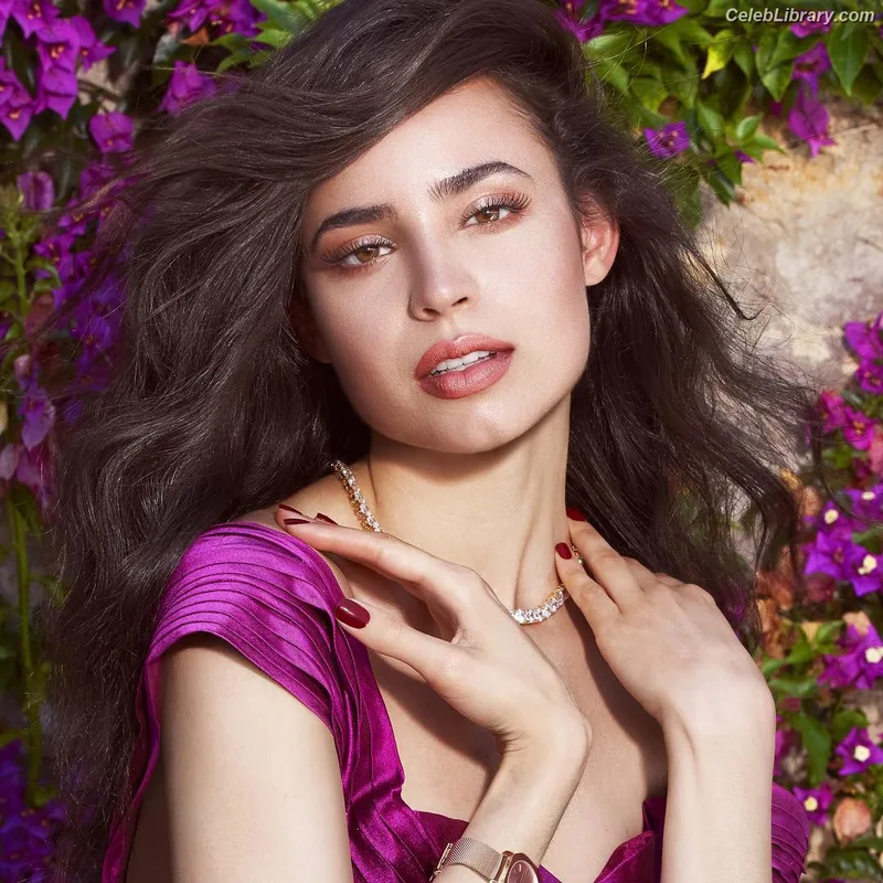 Sofia Carson photo 2 of 139