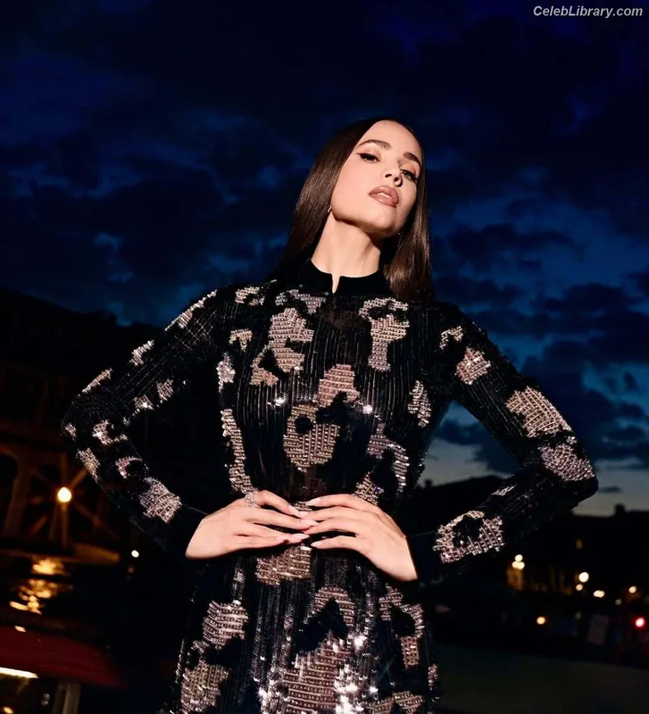 Sofia Carson photo 6 of 139