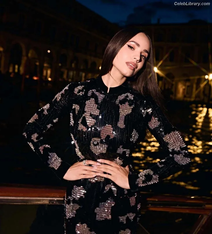 Sofia Carson photo 8 of 139