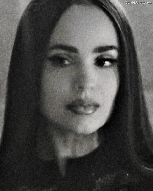 Sofia Carson photo 14 of 139