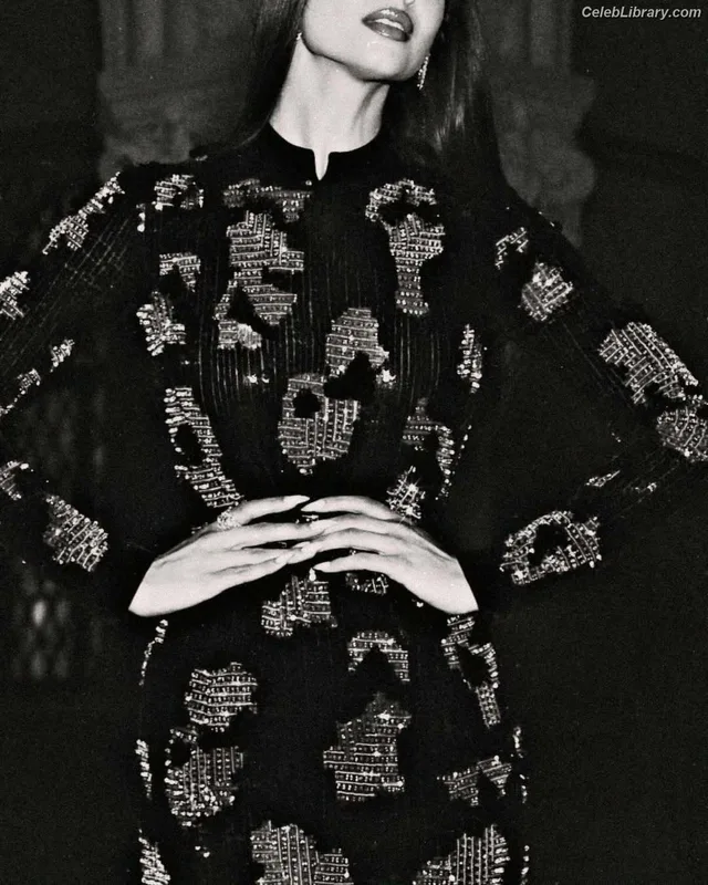 Sofia Carson photo 18 of 139