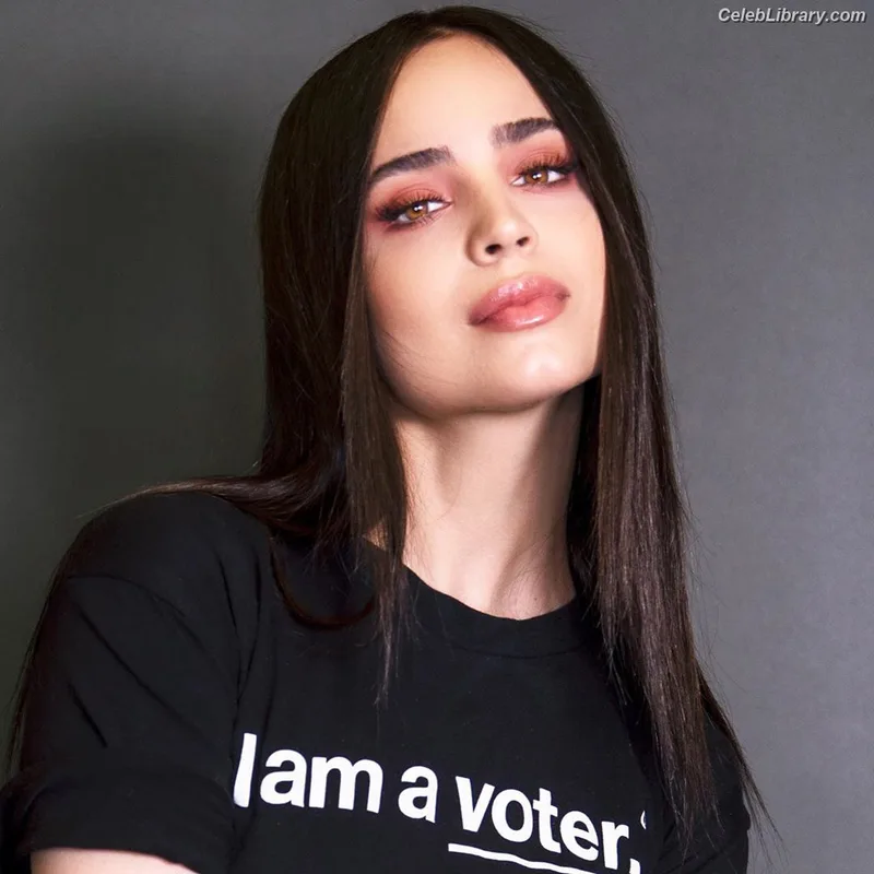 Sofia Carson photo 20 of 139