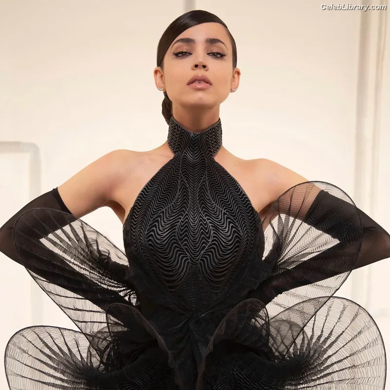 Sofia Carson photo 22 of 139