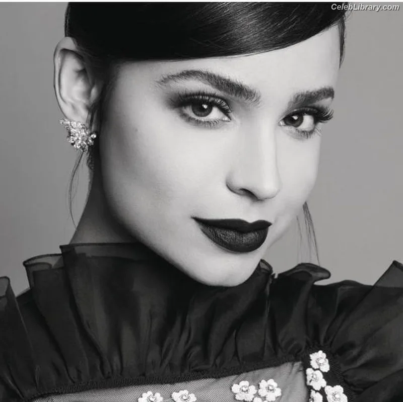 Sofia Carson photo 23 of 139