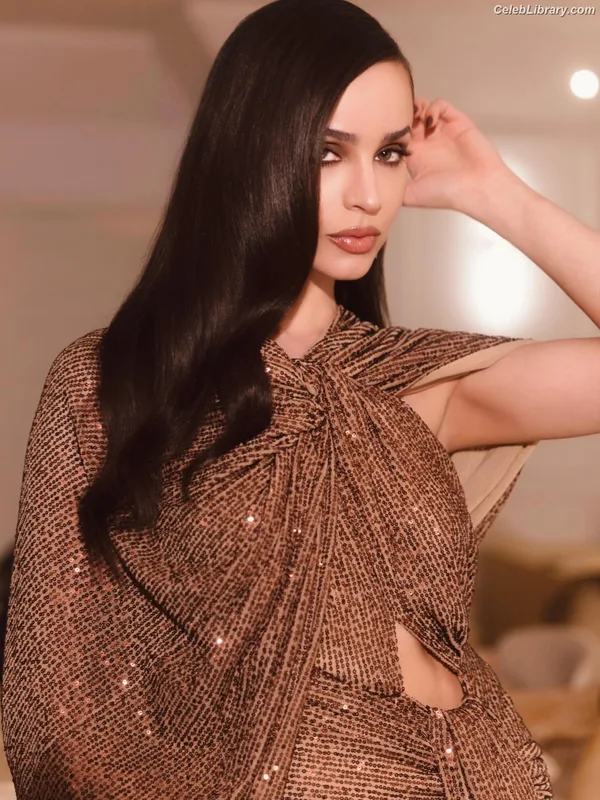 Sofia Carson photo 6 of 139