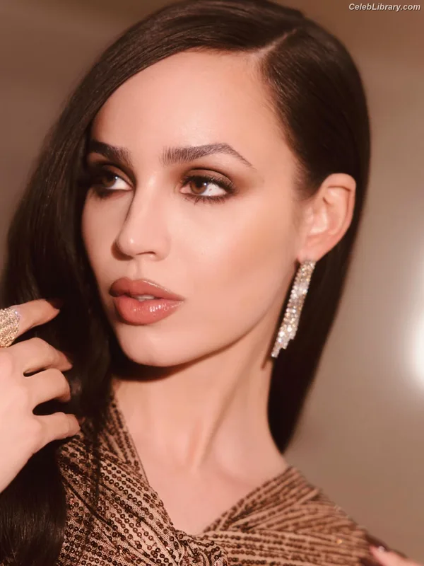 Sofia Carson photo 10 of 139