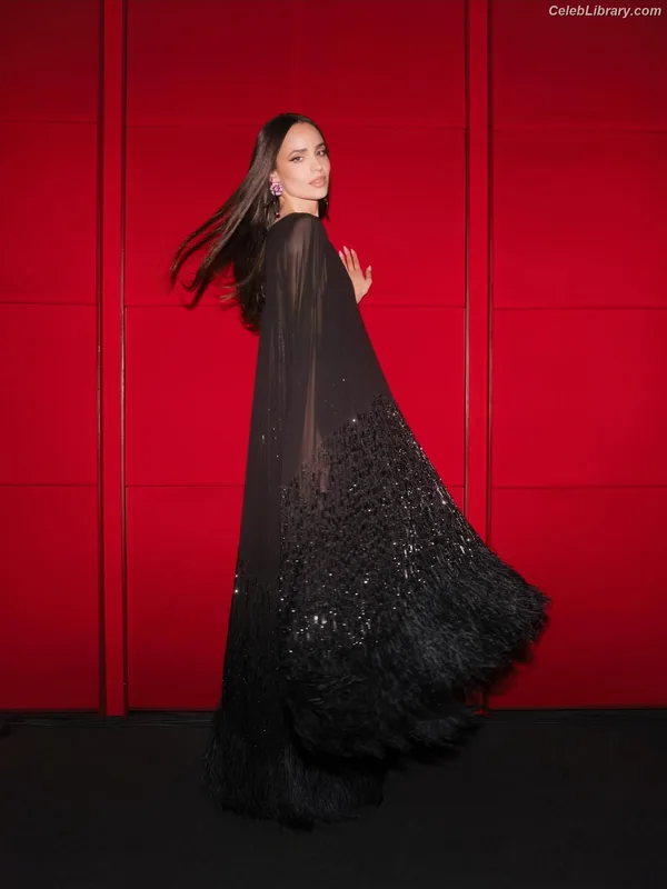 Sofia Carson photo 11 of 139