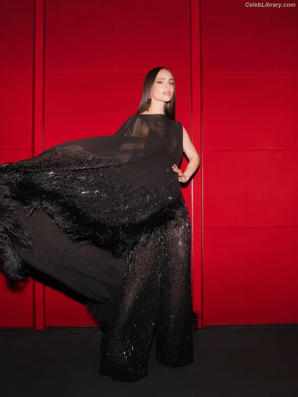 Sofia Carson photo 12 of 139