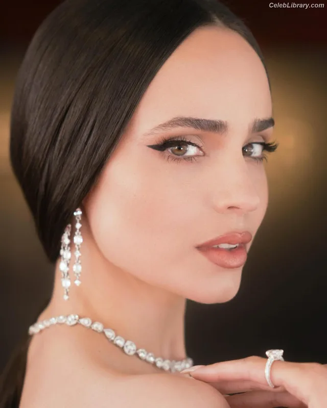 Sofia Carson photo 17 of 139