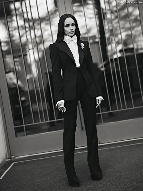 Sofia Carson photo 6 of 139