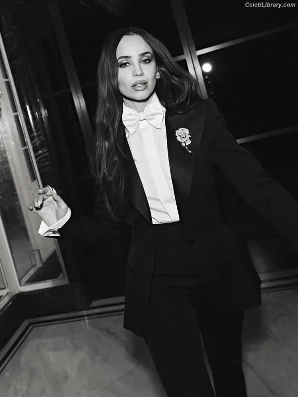 Sofia Carson photo 7 of 139