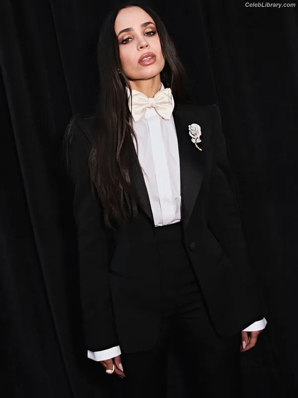 Sofia Carson photo 9 of 139