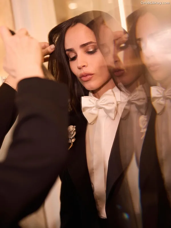 Sofia Carson photo 16 of 139