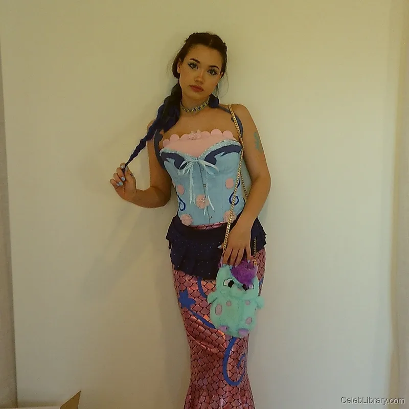 Sofia Gomez photo 3 of 531