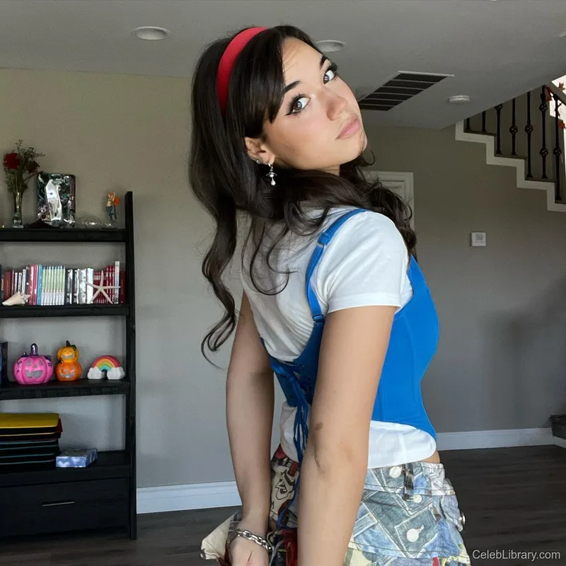 Sofia Gomez photo 21 of 531