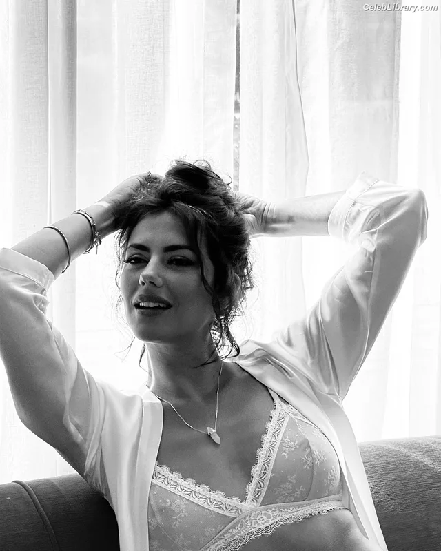 Sofia Ribeiro photo 5 of 47