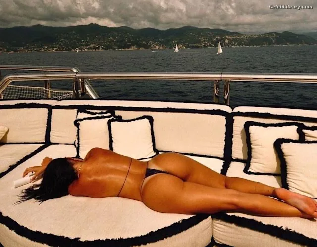 Sofia Richie photo 6 of 40