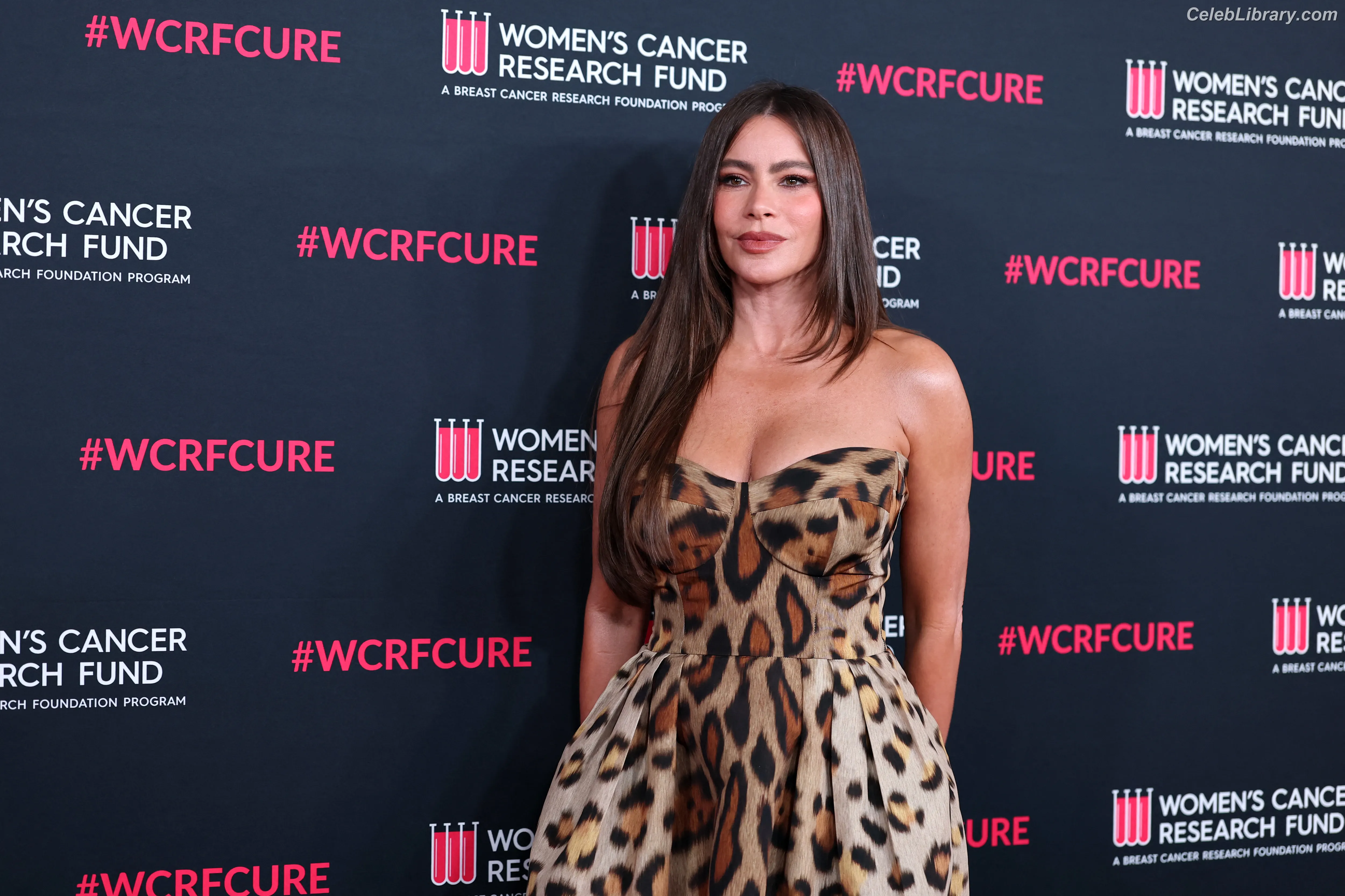 Sofia Vergara photo 2 of 1182