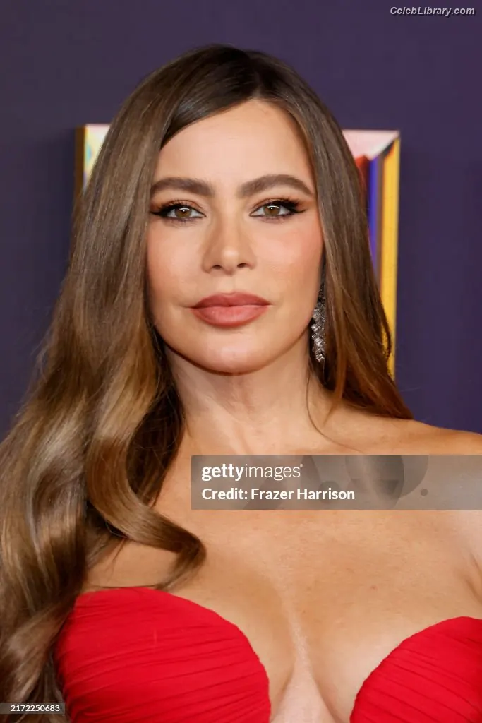 Sofia Vergara photo 5 of 1182
