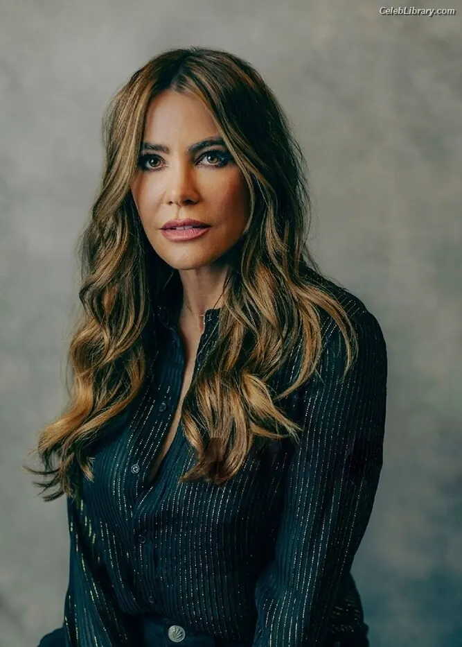 Sofia Vergara photo 4 of 1182