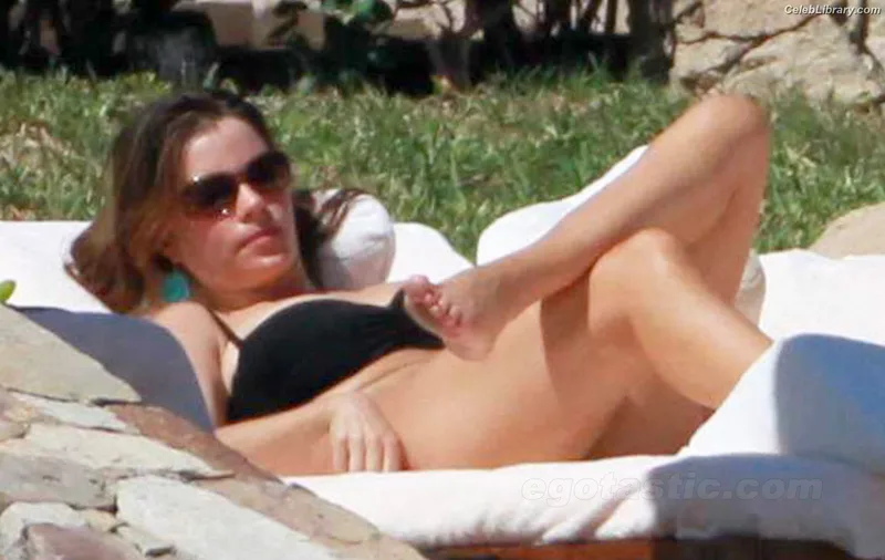 Sofia Vergara photo 12 of 1176