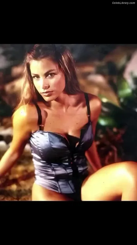 Sofia Vergara photo 17 of 1176