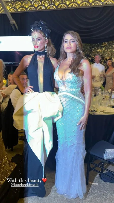 Sofia Vergara photo 20 of 1176