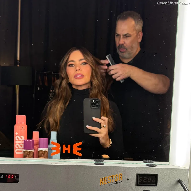 Sofia Vergara photo 13 of 1176