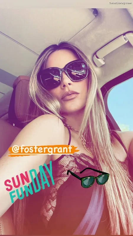 Sofia Vergara photo 17 of 1176