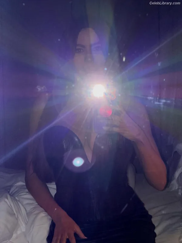 Sofia Vergara photo 10 of 1176
