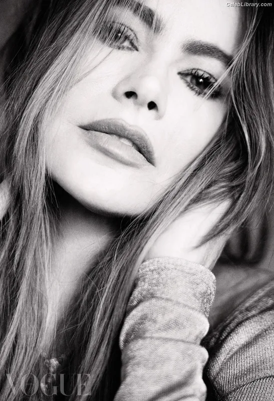 Sofia Vergara photo 24 of 1176