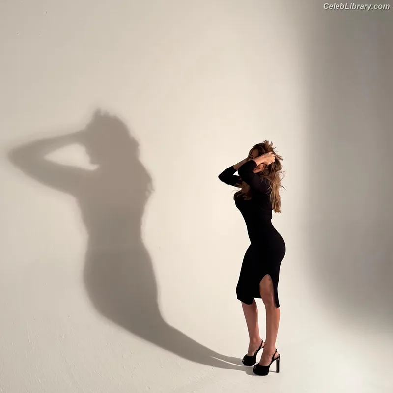 Sofia Vergara photo 11 of 1176