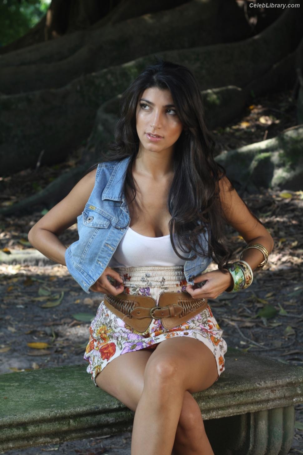 Solange Gomez Abraham photo 15 of 42