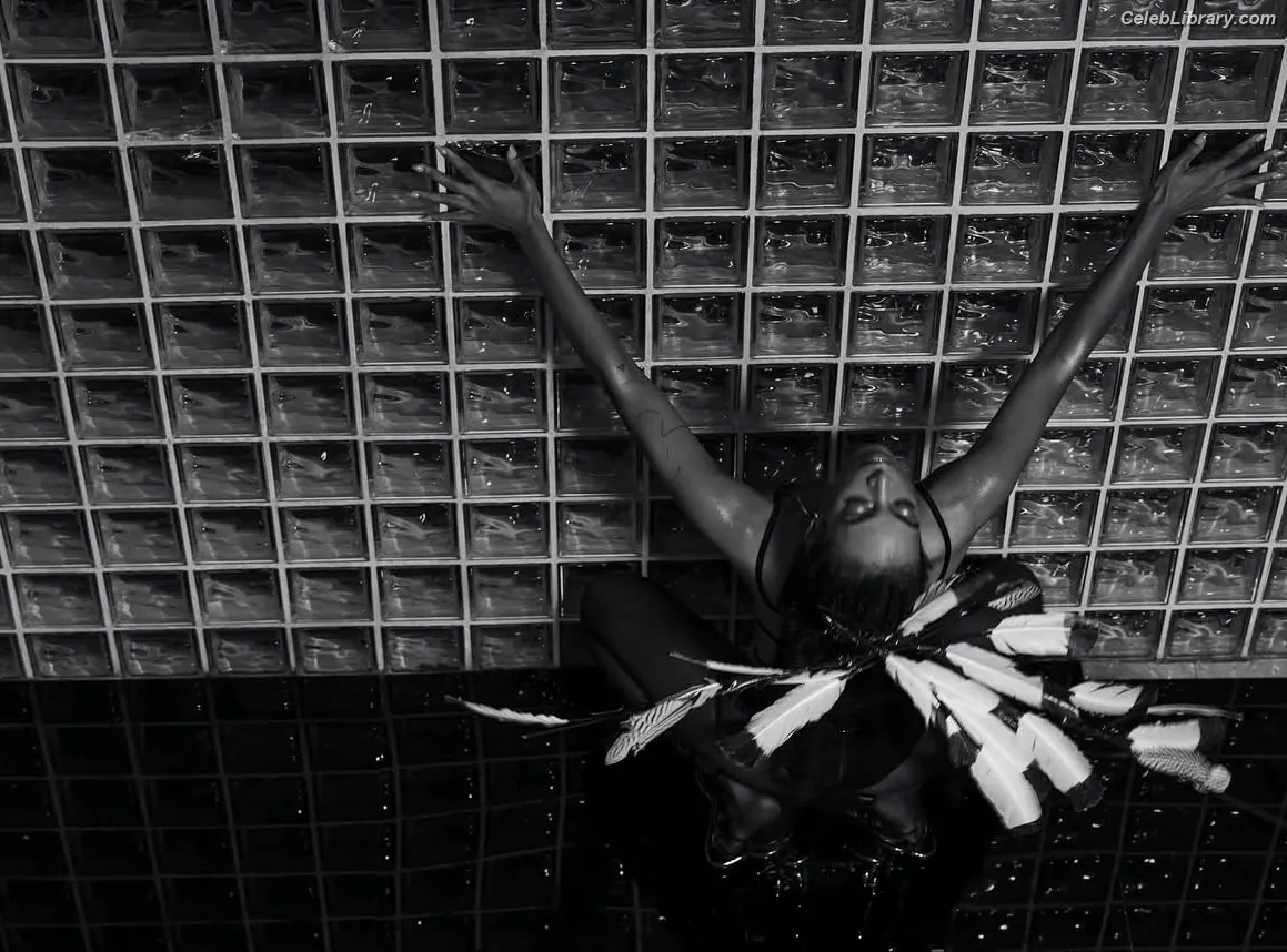Solange Knowles photo 6 of 80