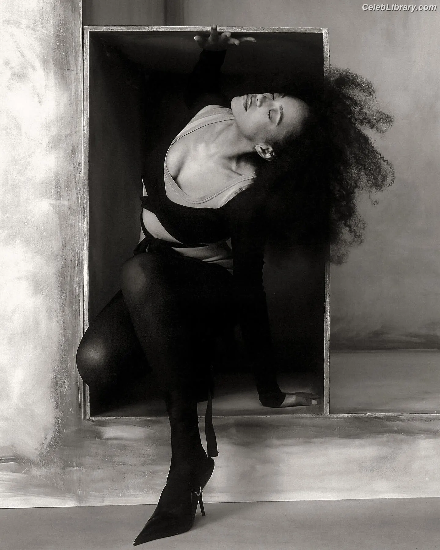 Solange Knowles photo 19 of 80