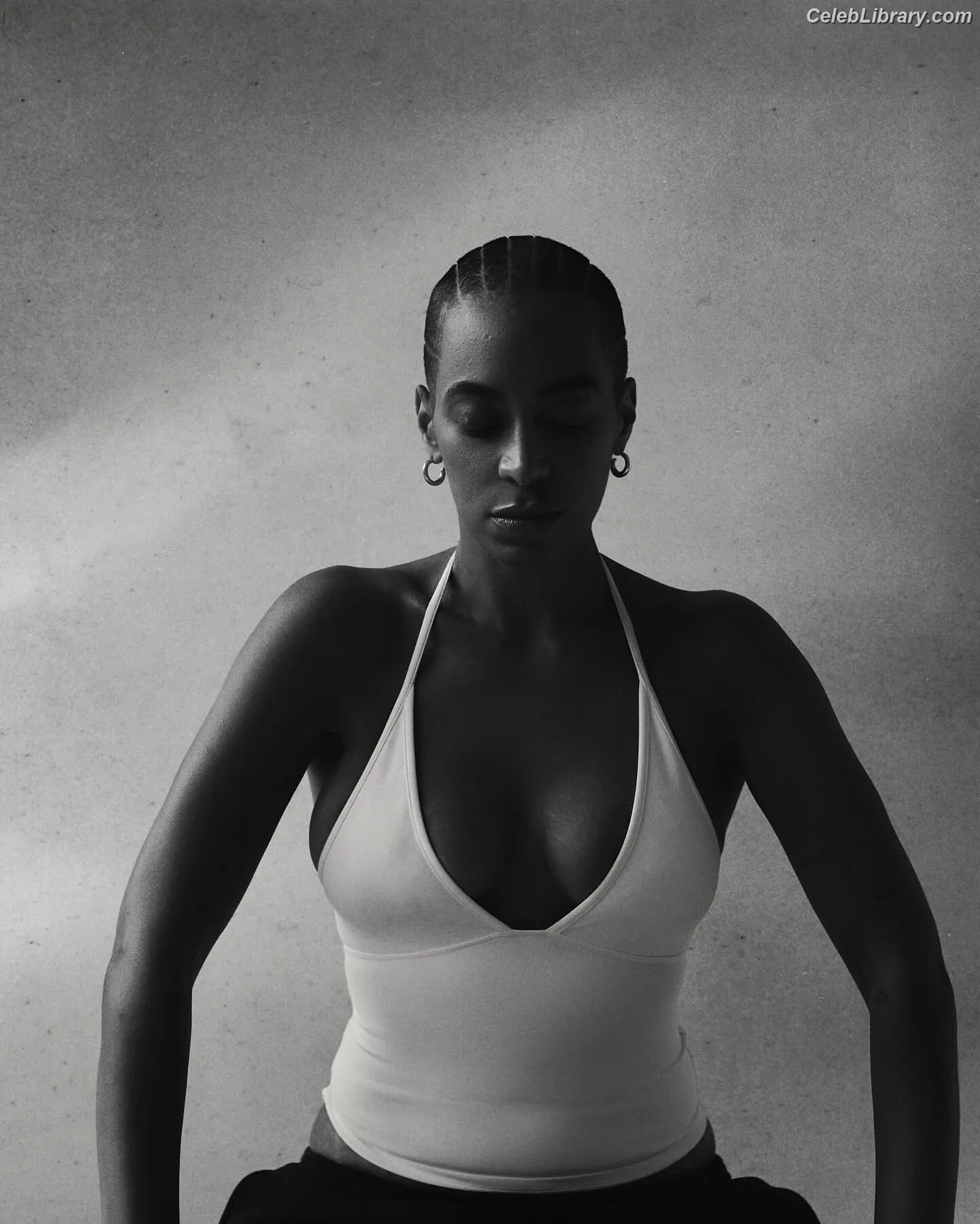 Solange Knowles photo 5 of 80