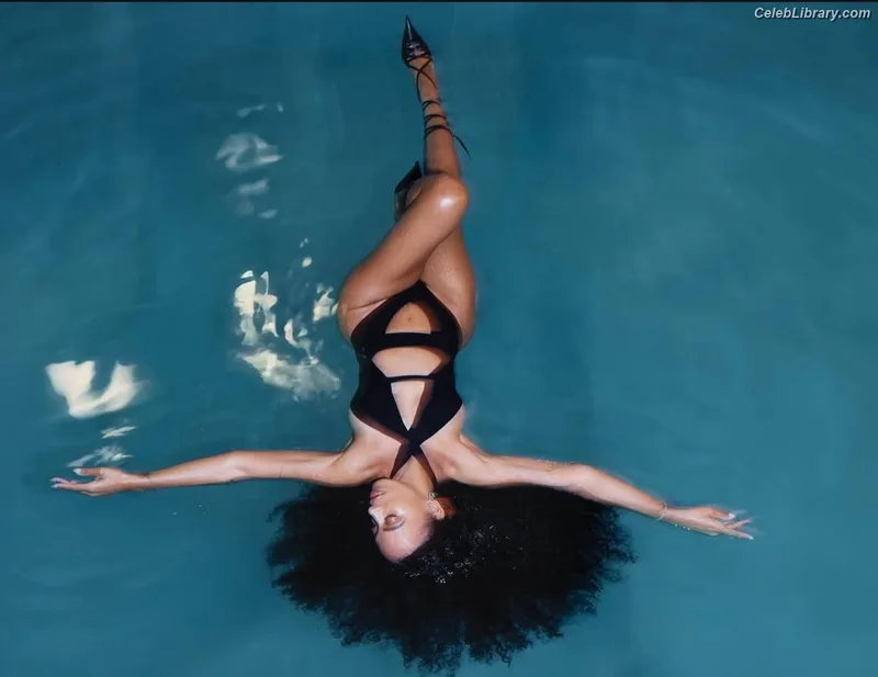 Solange Knowles photo 5 of 81