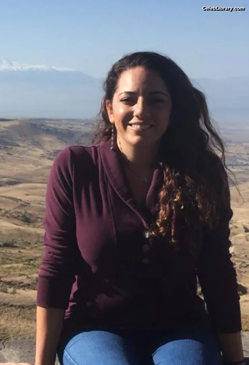 Sona Movsesian photo 6 of 102