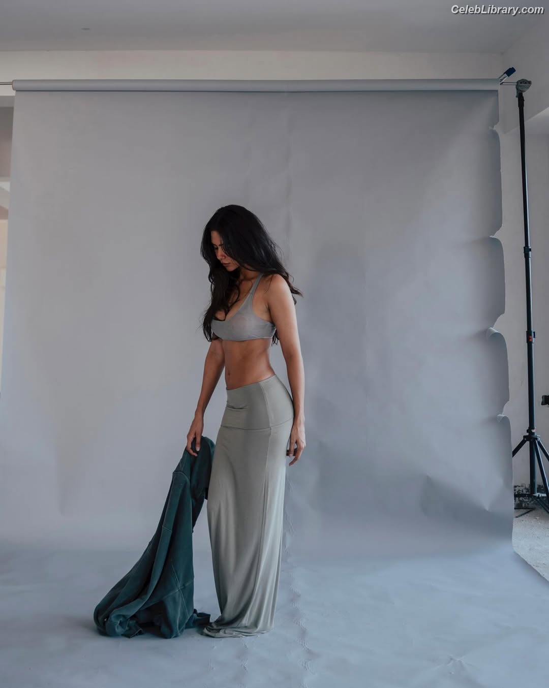 Sonam Bajwa photo 16 of 101