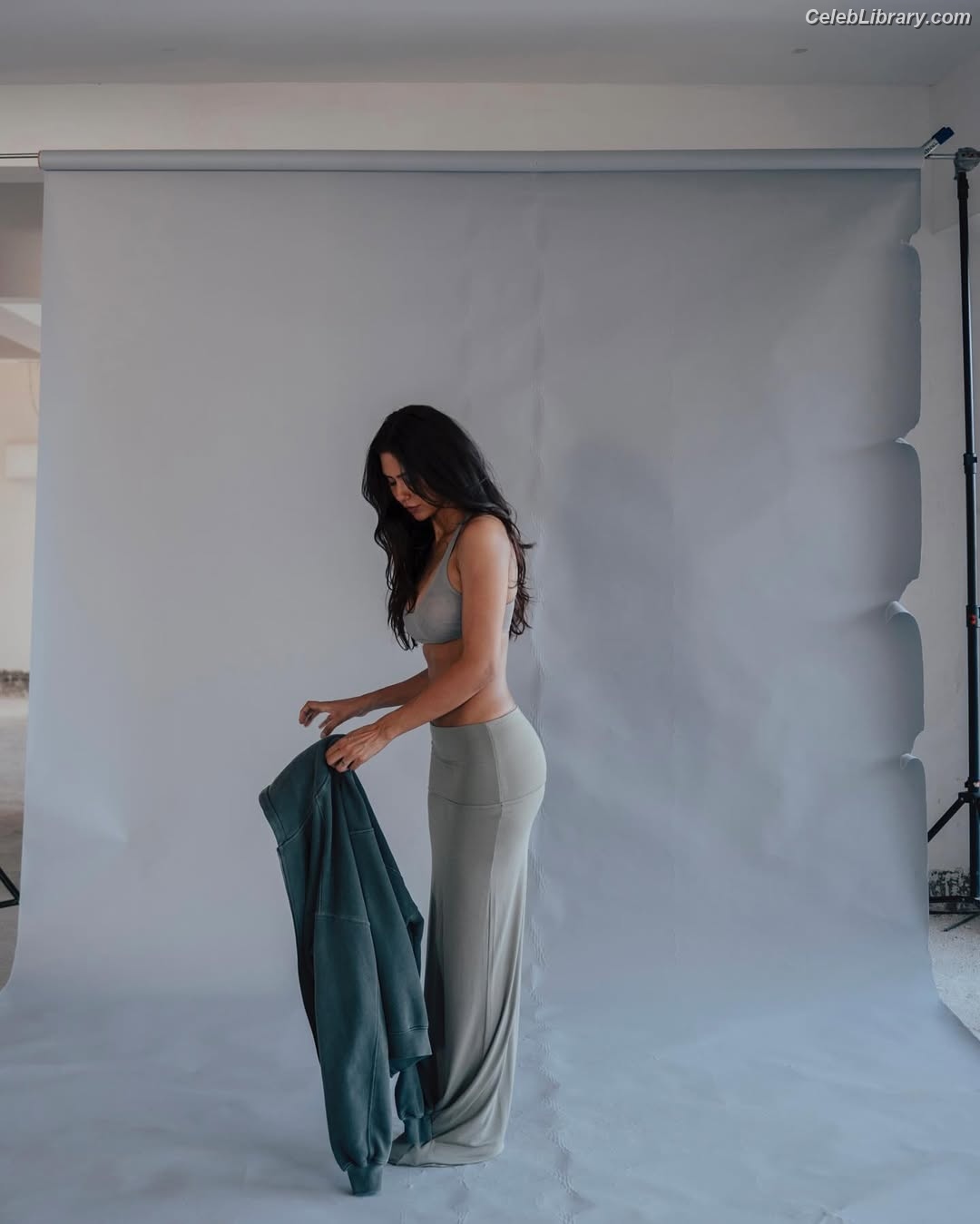 Sonam Bajwa photo 19 of 101