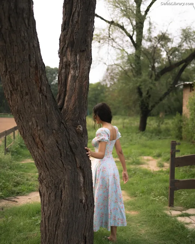 Sonam Bajwa photo 17 of 101