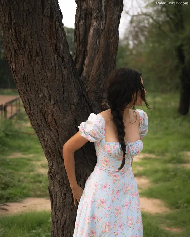 Sonam Bajwa photo 3 of 101