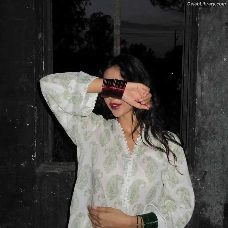 Sonam Bajwa photo 8 of 101
