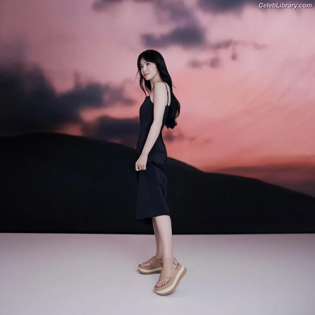 Song Hye-kyo photo 4 of 245