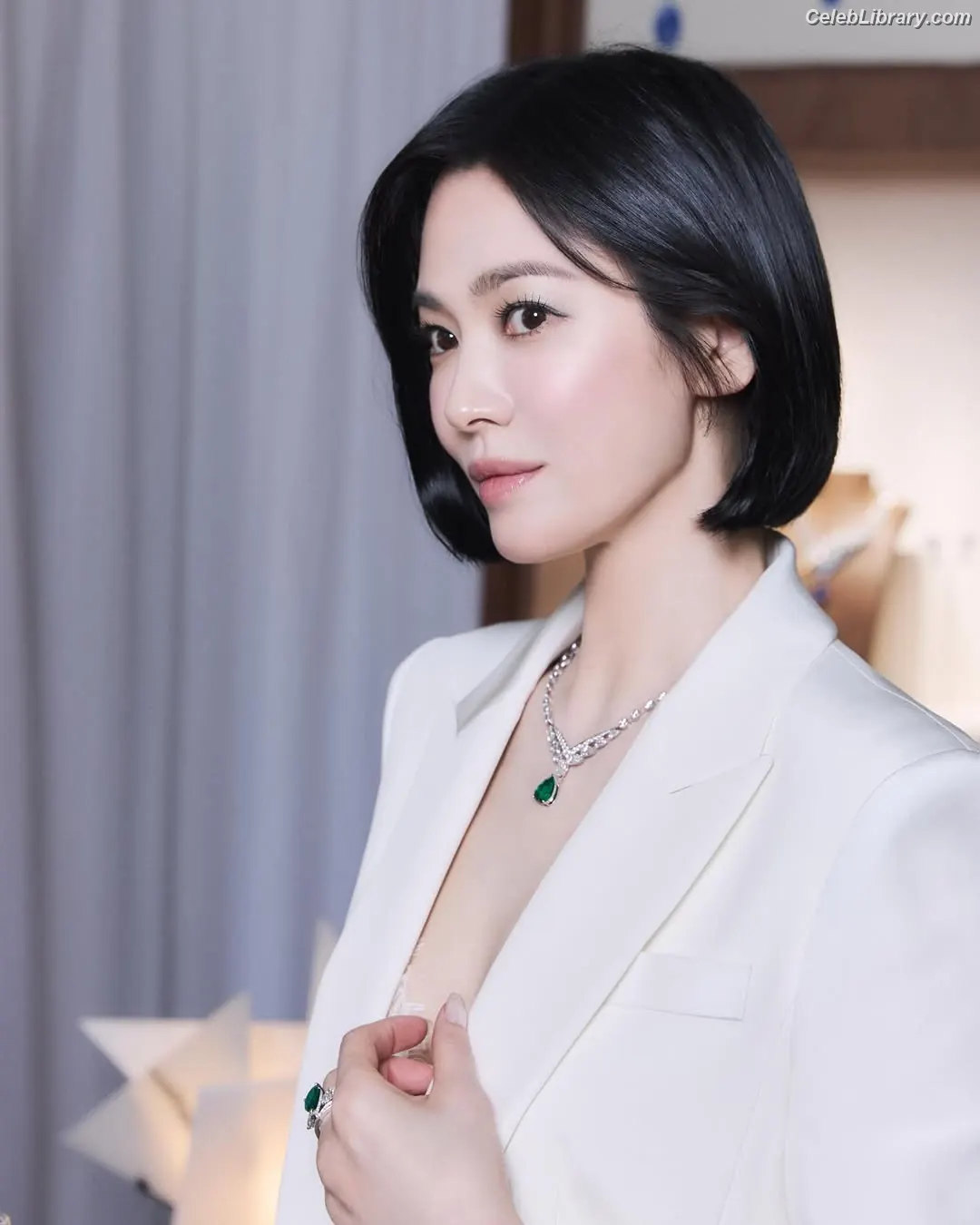 Song Hye-kyo photo 15 of 245